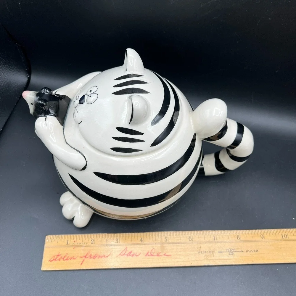 Kitty Cat & Mouse Ceramic Teapot  Pier 1 ~ White with Black Mouse Pink Nose